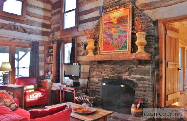 Image number 9 for the current listing