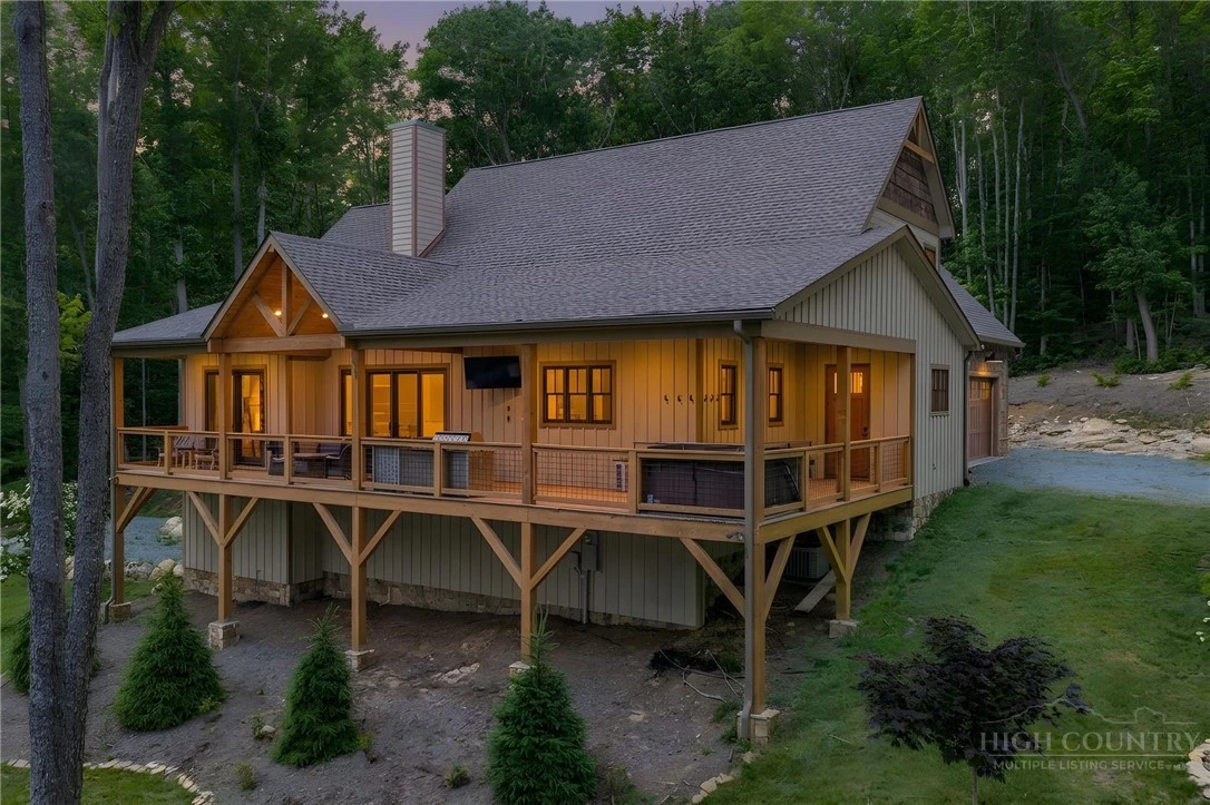 Image number 20 for the current listing