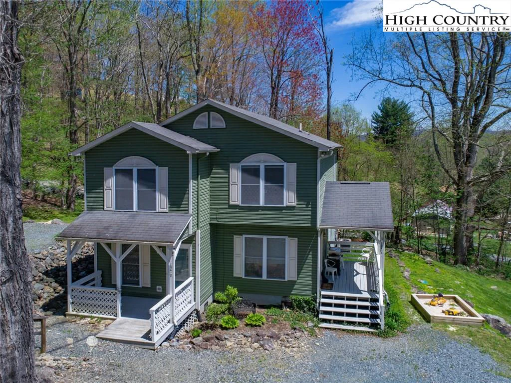 Image number 17 for the current listing