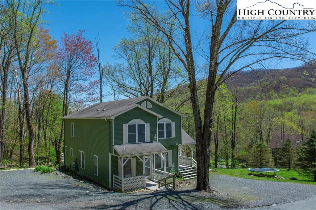 Image number 1 for the current listing
