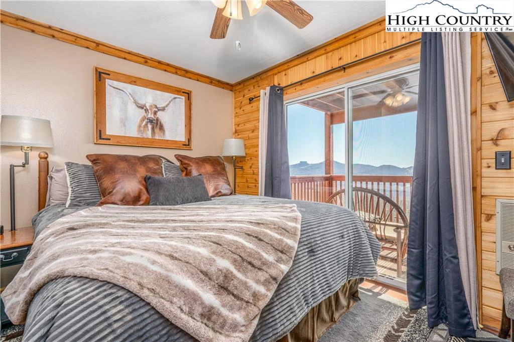 Image number 12 for the current listing
