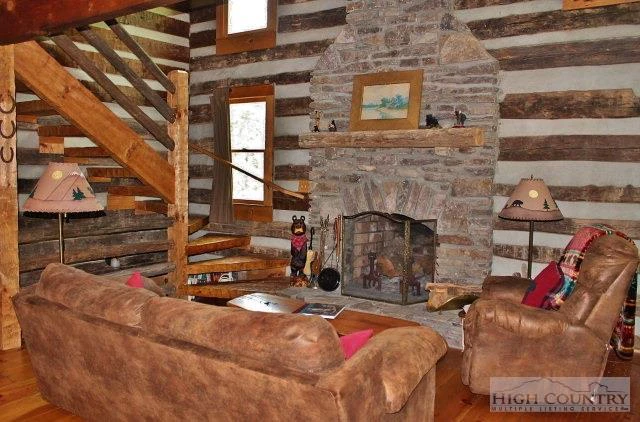 Image number 20 for the current listing