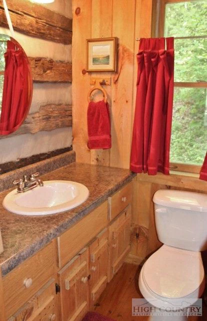 Image number 3 for the current listing
