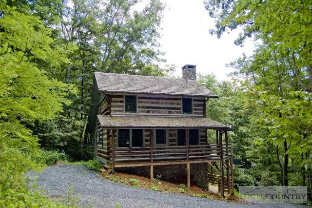 Image number 1 for the current listing