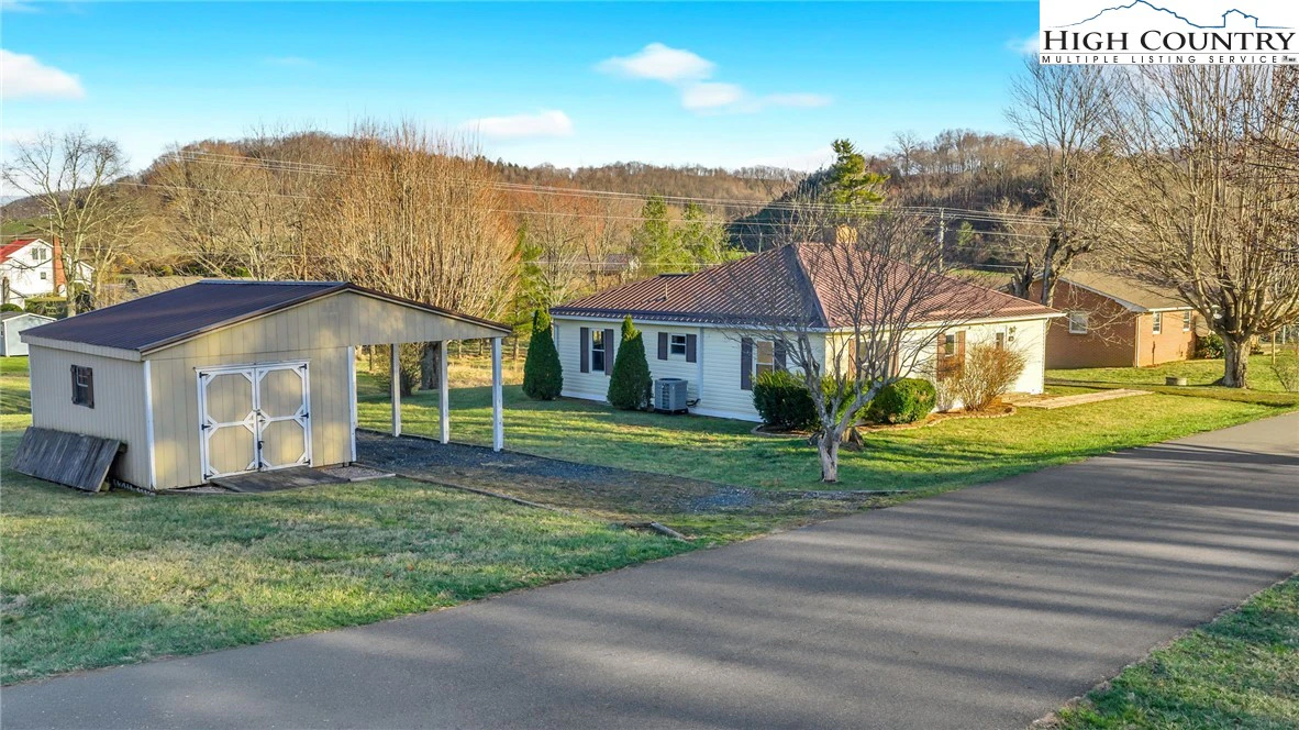 Image number 1 for the current listing