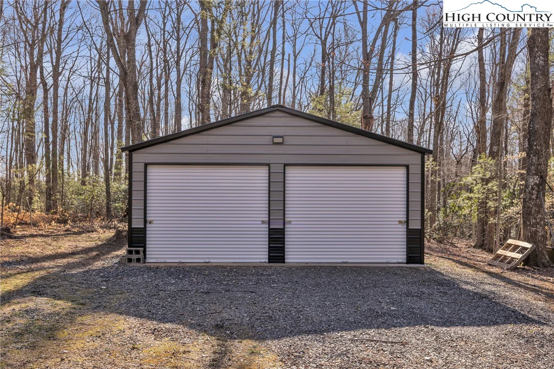 Image number 2 for the current listing