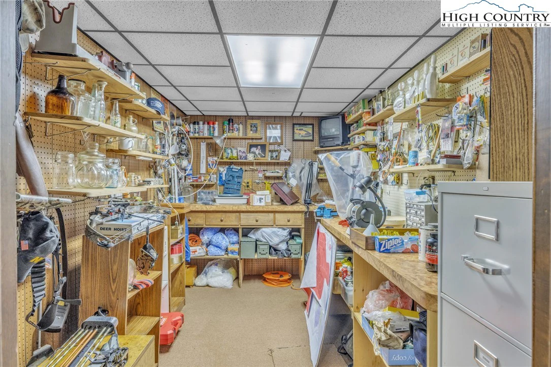 Image number 9 for the current listing