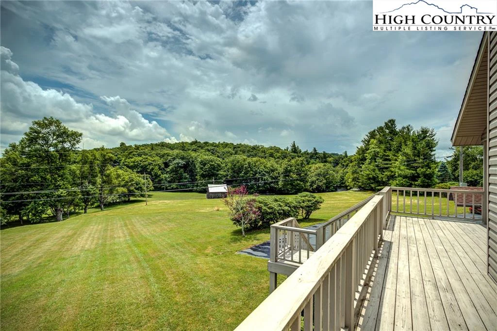 Image number 16 for the current listing