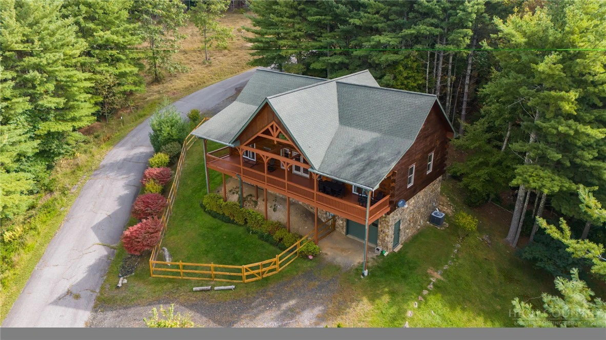 Image number 1 for the current listing