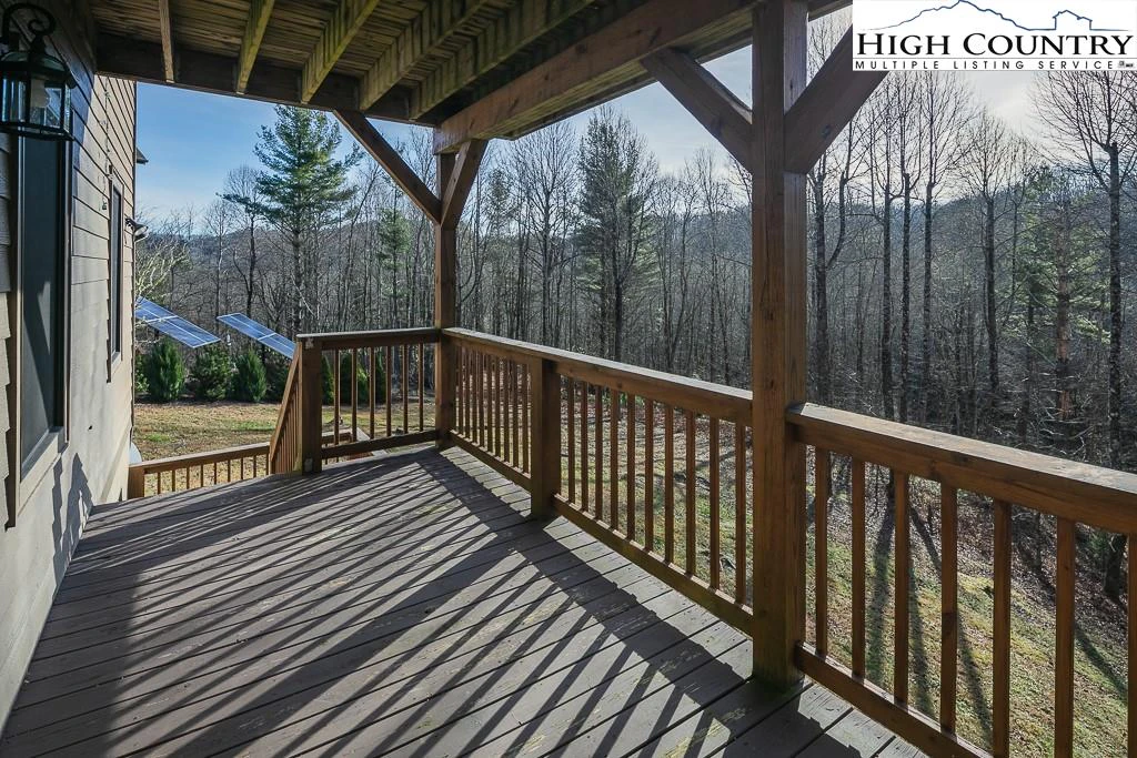 Image number 5 for the current listing
