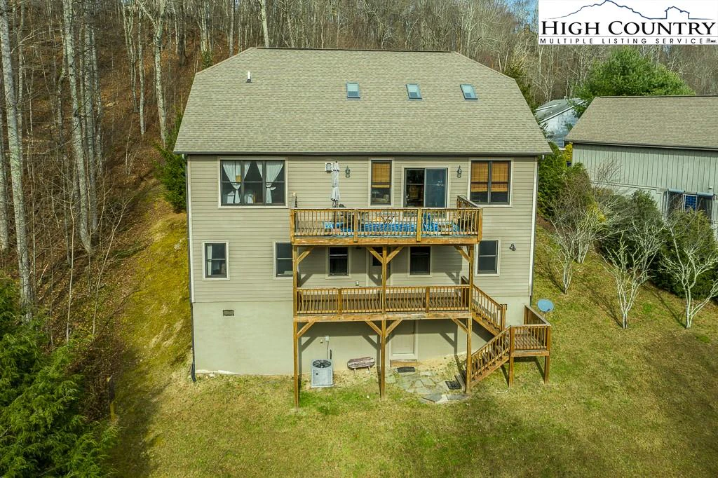 Image number 3 for the current listing