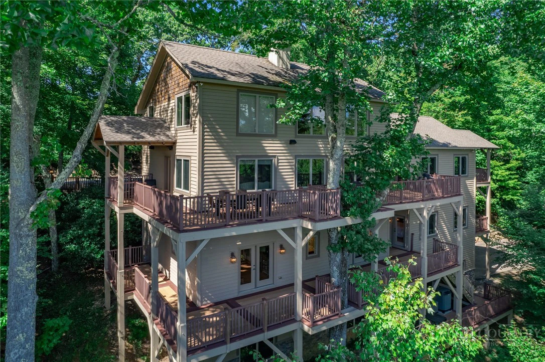 Image number 9 for the current listing