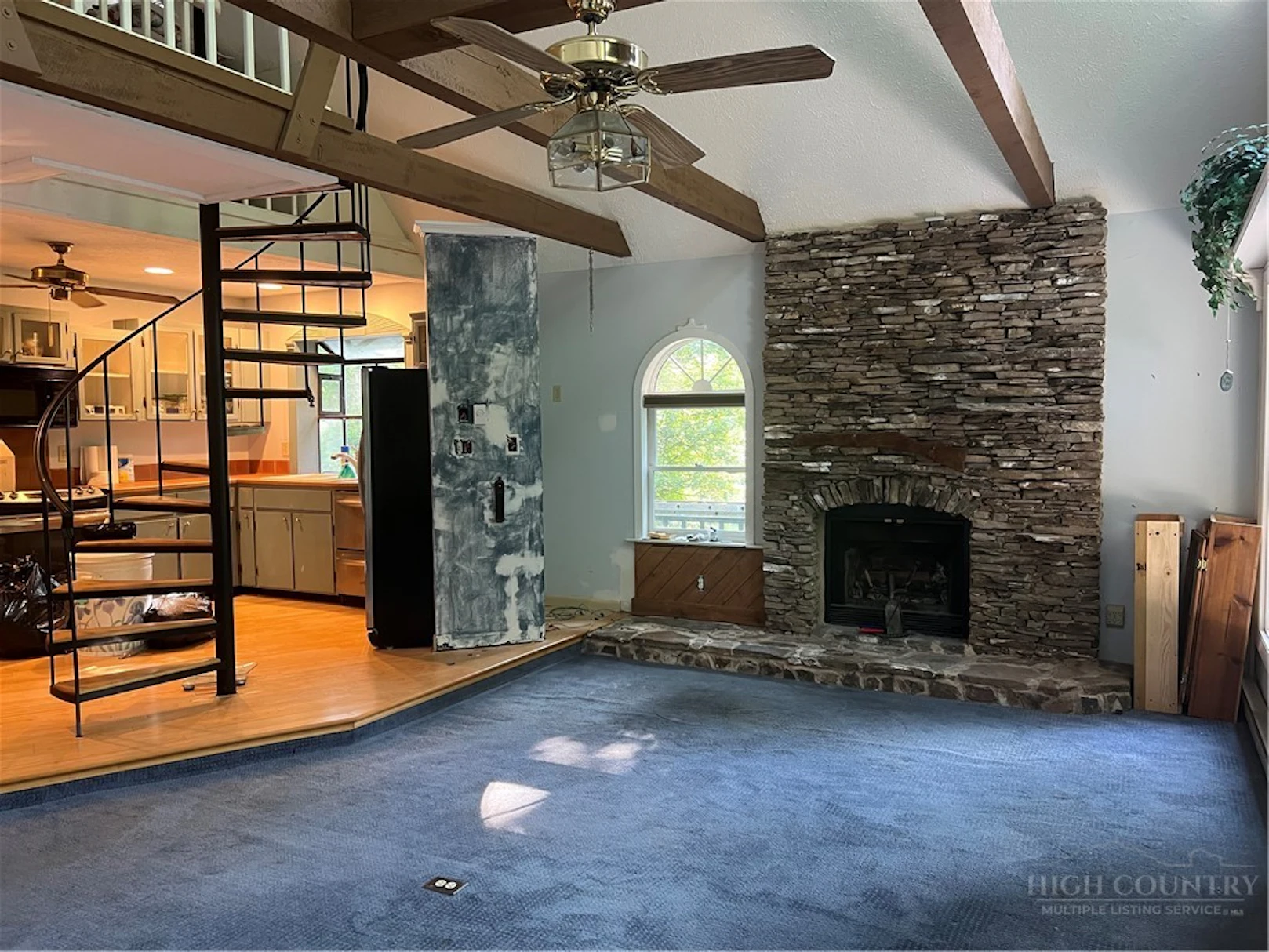 Image number 5 for the current listing