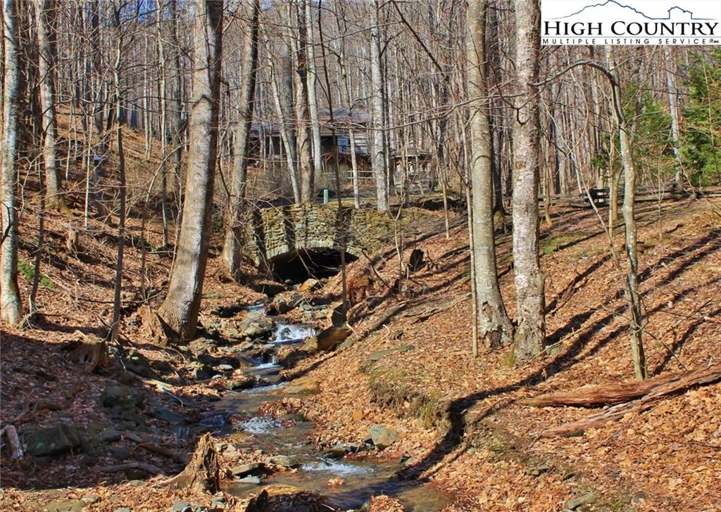 Image number 9 for the current listing