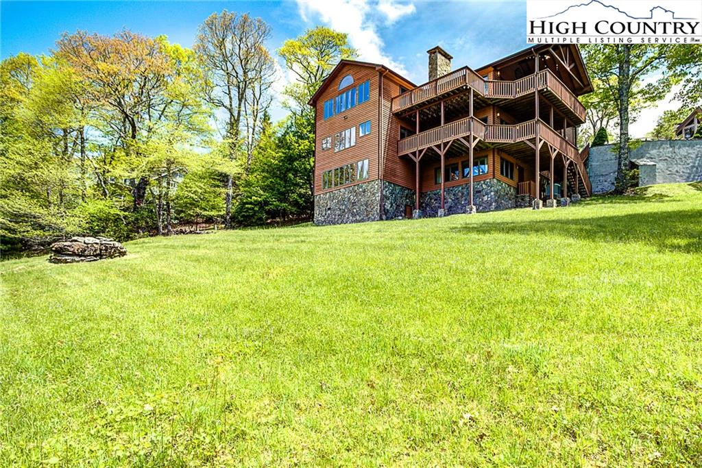 Image number 1 for the current listing