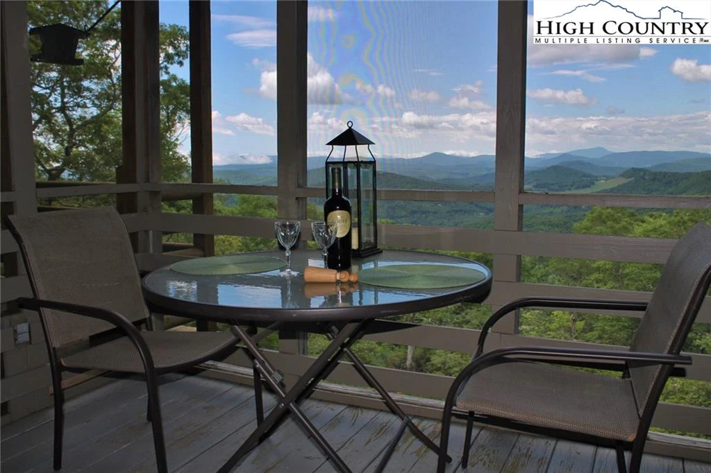 Image number 10 for the current listing