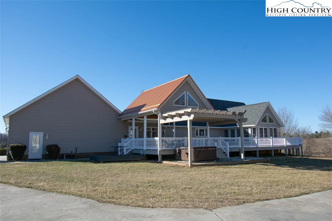 Image number 4 for the current listing