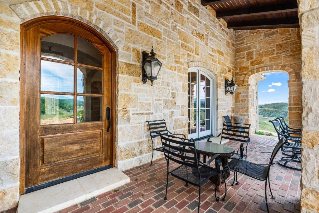Image number 11 for the current listing