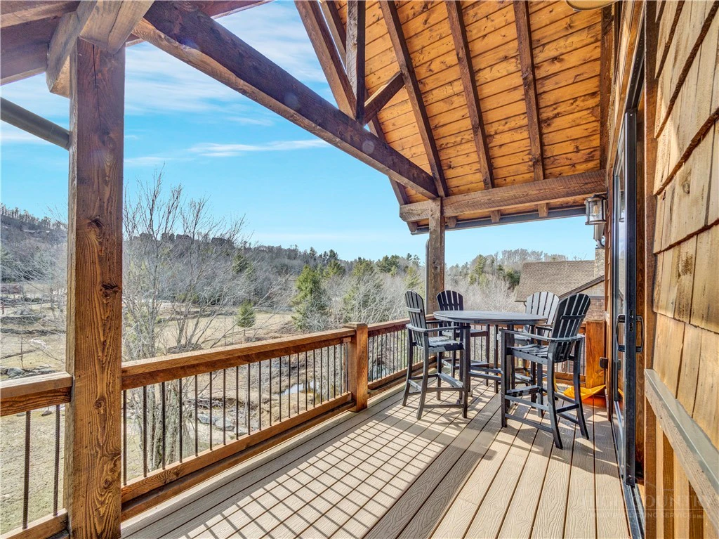 Image number 7 for the current listing