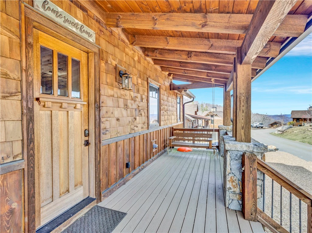 Image number 2 for the current listing