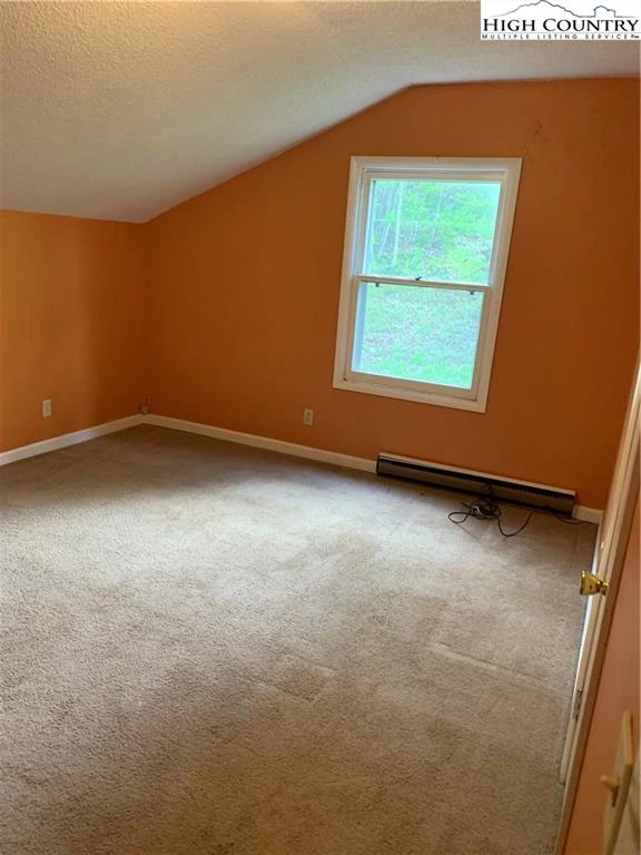 Image number 11 for the current listing