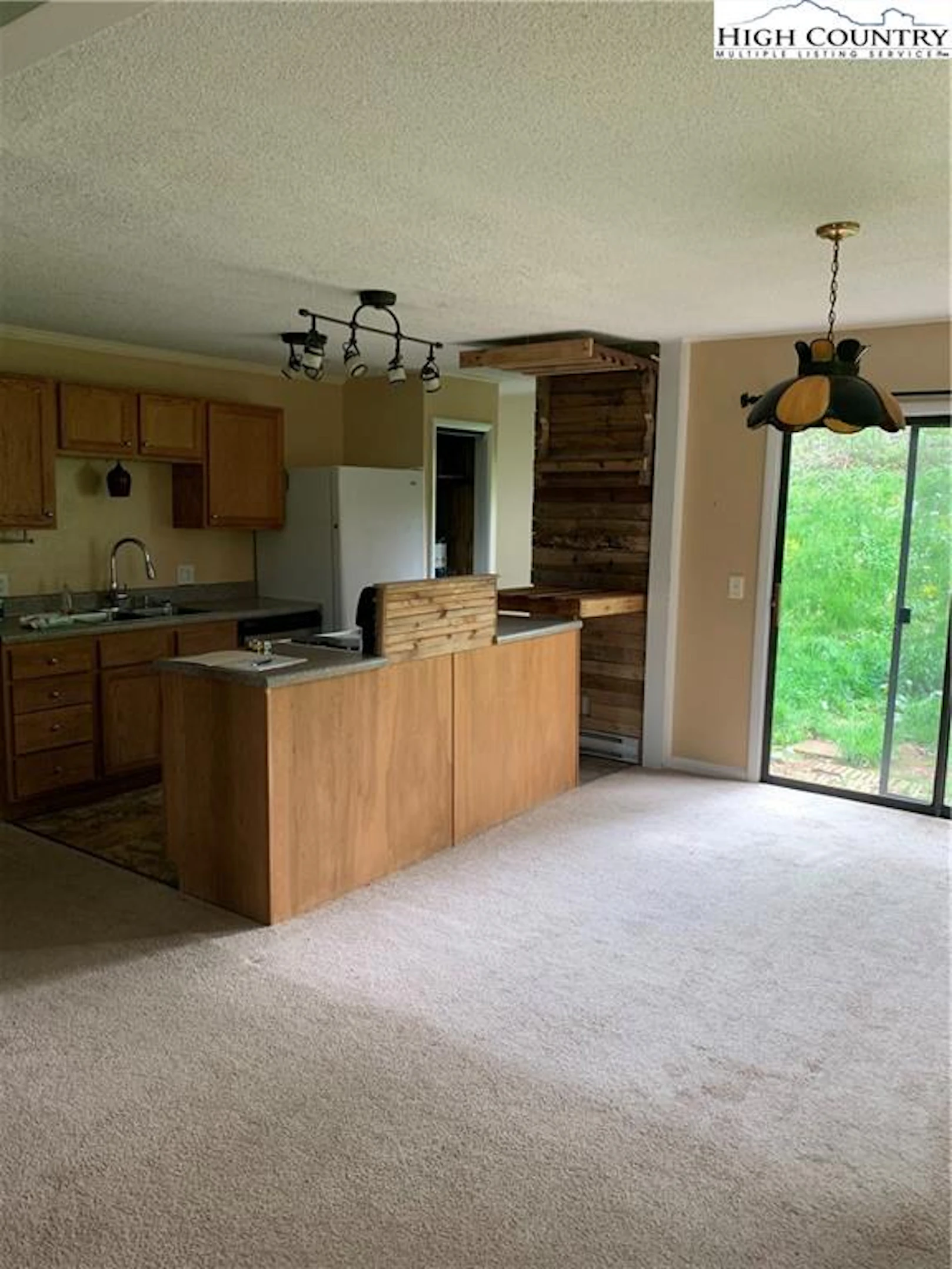 Image number 6 for the current listing