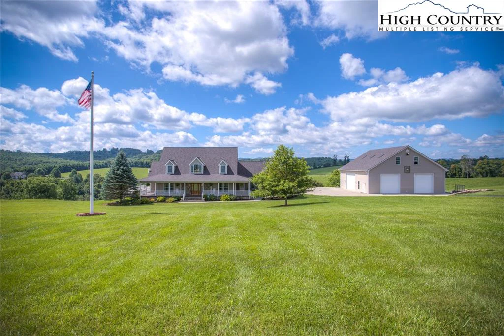 Image number 1 for the current listing