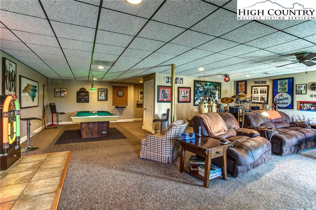 Image number 6 for the current listing
