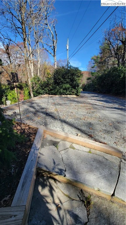 Image number 2 for the current listing