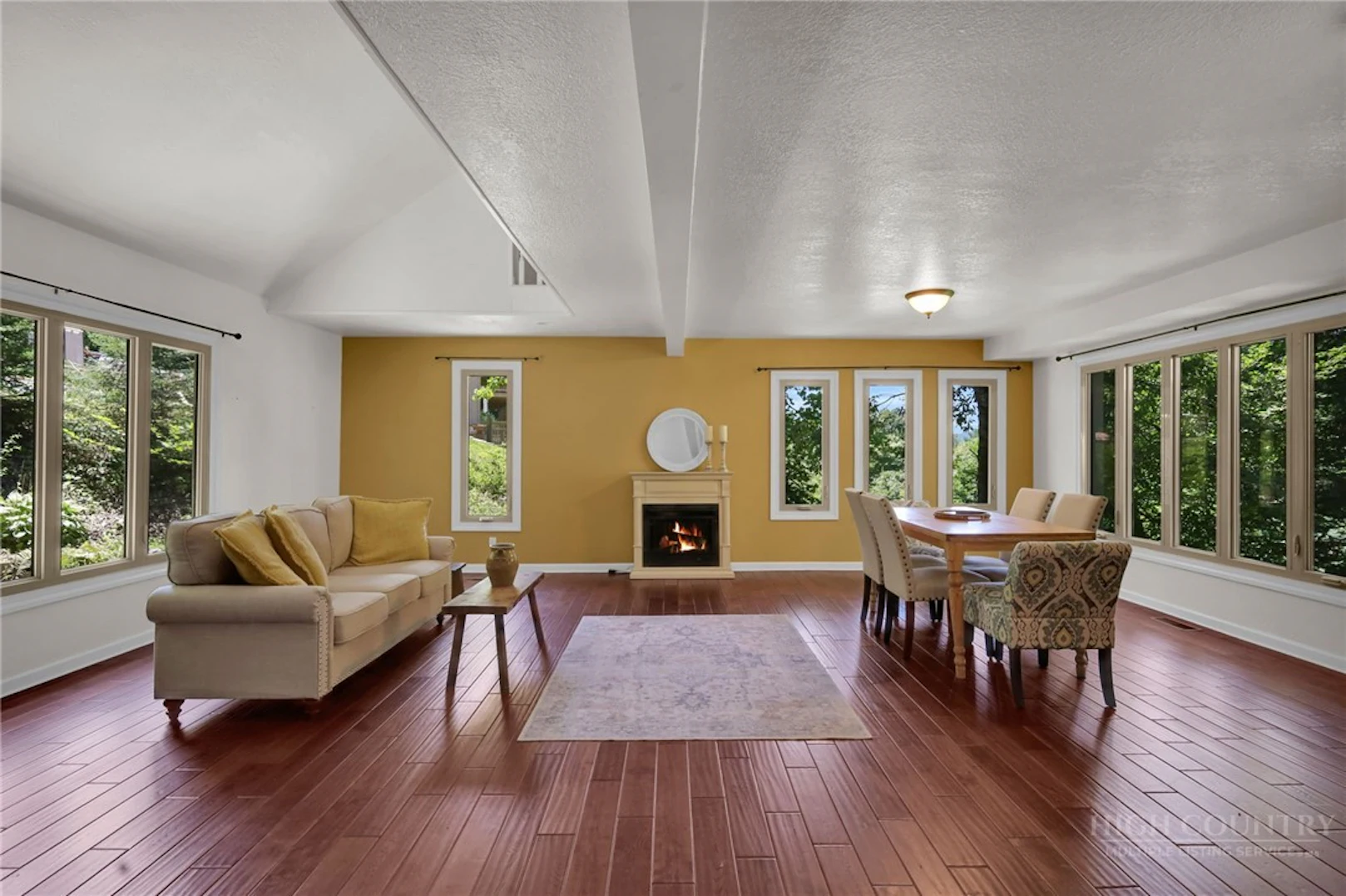 Image number 7 for the current listing