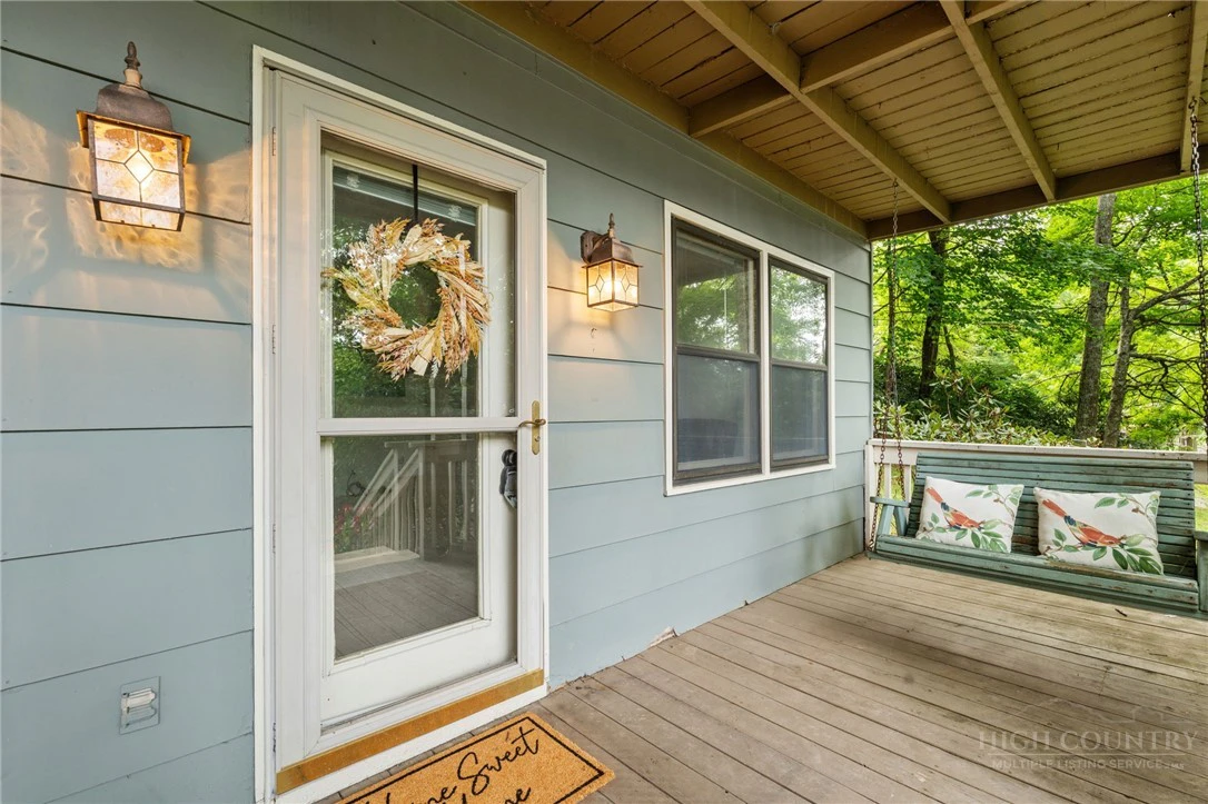 Image number 6 for the current listing
