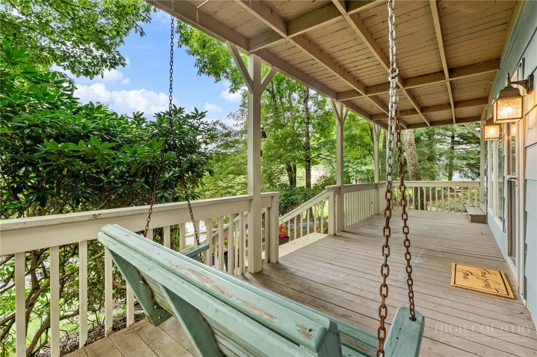 Image number 7 for the current listing