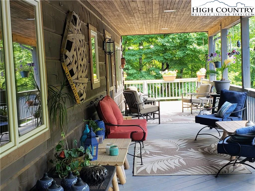 Image number 12 for the current listing