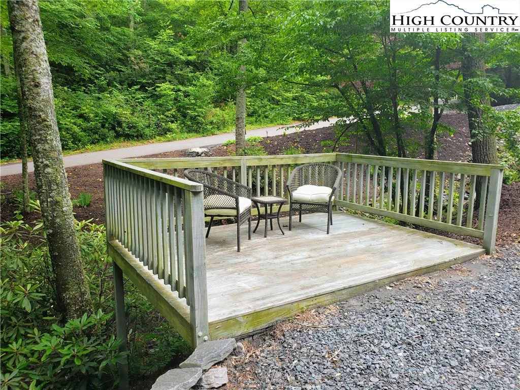 Image number 20 for the current listing