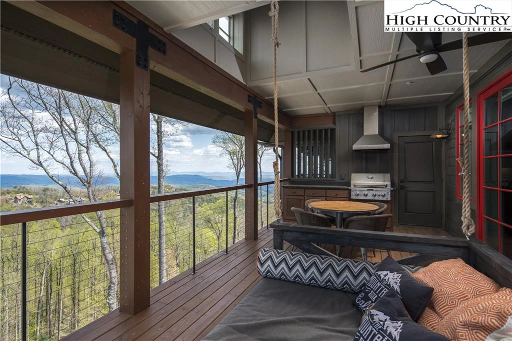 Image number 10 for the current listing