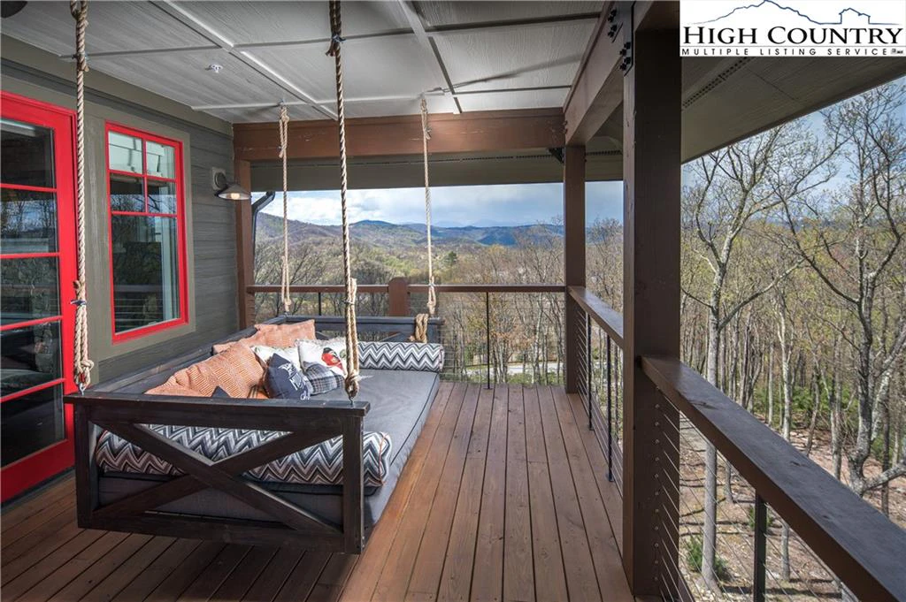 Image number 9 for the current listing