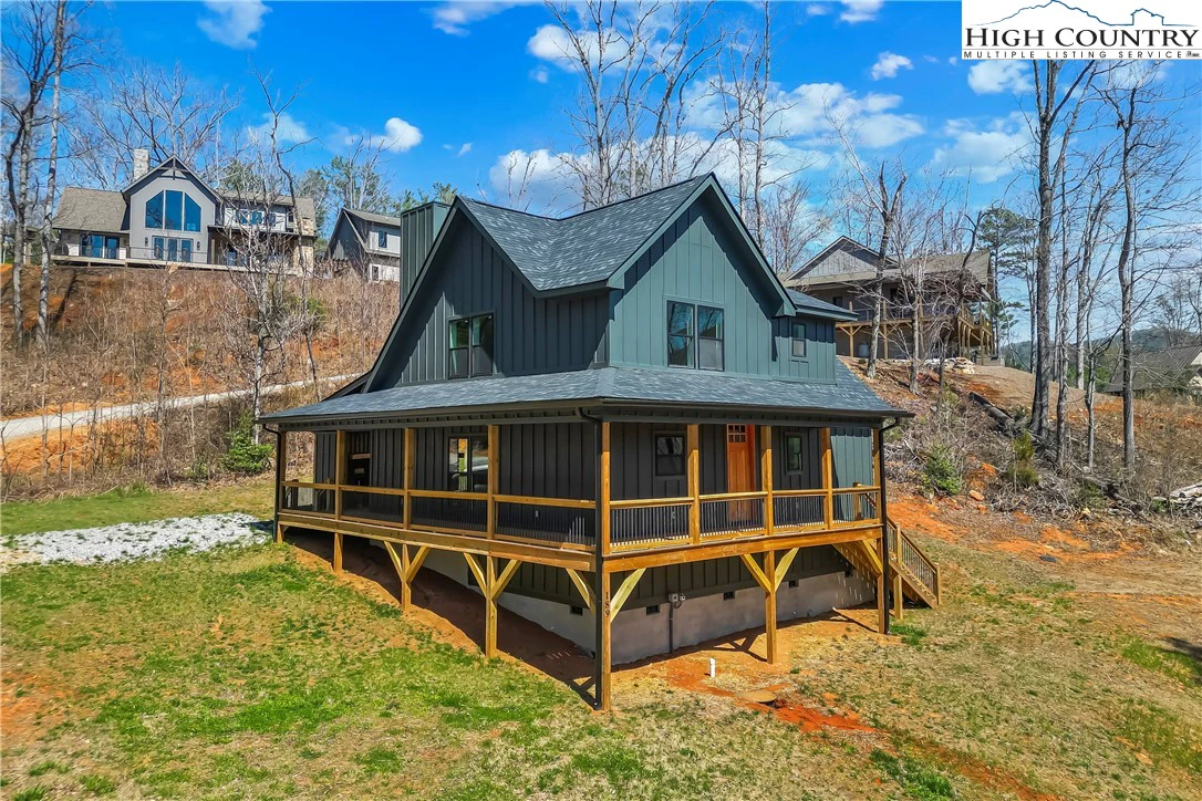 Image number 17 for the current listing
