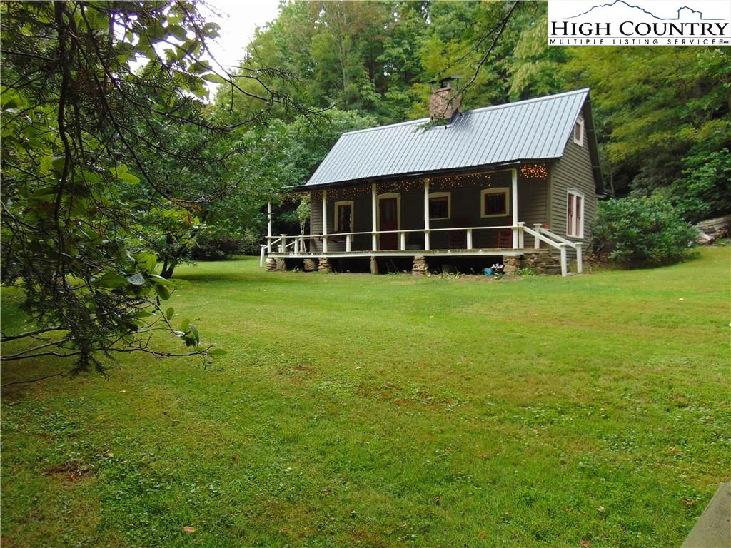 Image number 23 for the current listing
