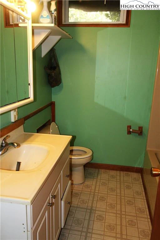 Image number 5 for the current listing