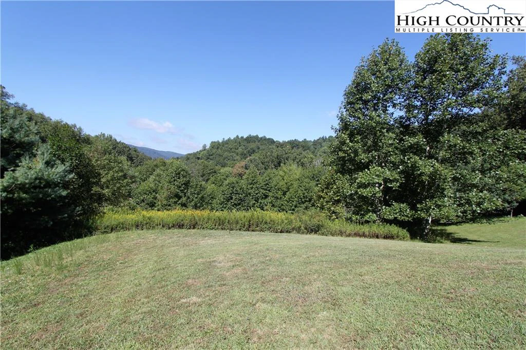 Image number 13 for the current listing