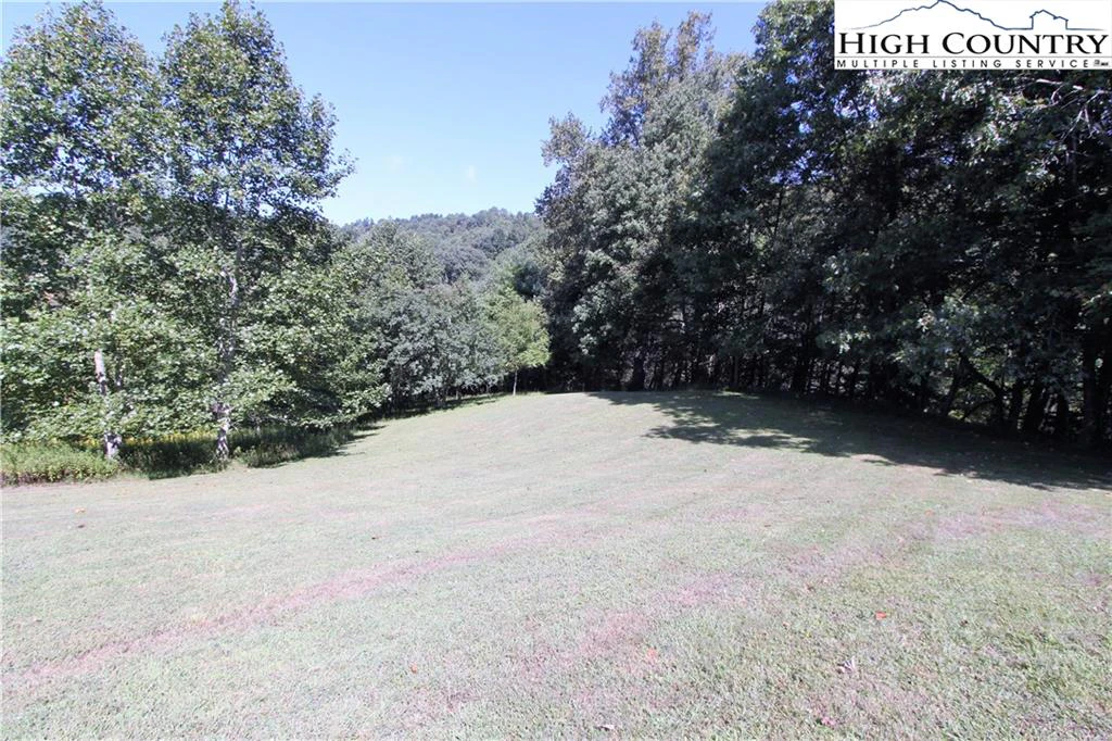 Image number 15 for the current listing