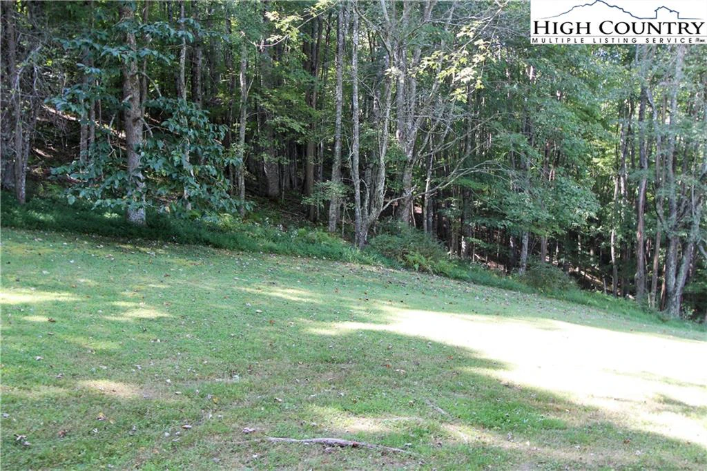 Image number 18 for the current listing