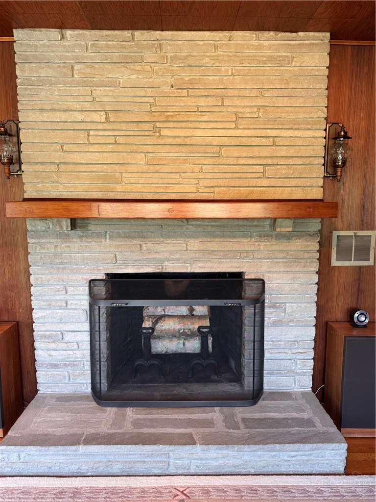 Image number 7 for the current listing