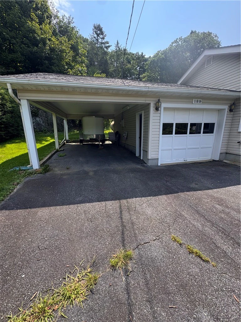 Image number 20 for the current listing
