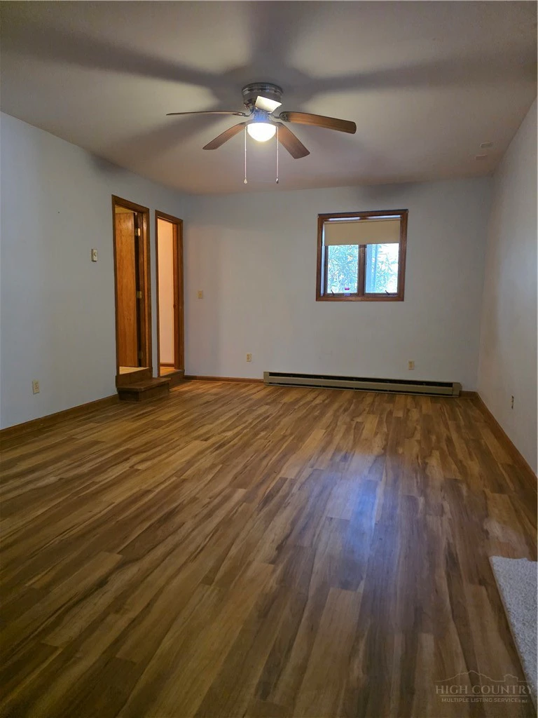 Image number 10 for the current listing
