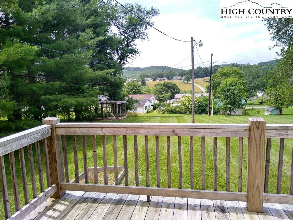 Image number 2 for the current listing