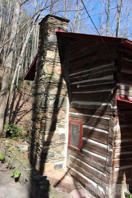 Image number 11 for the current listing
