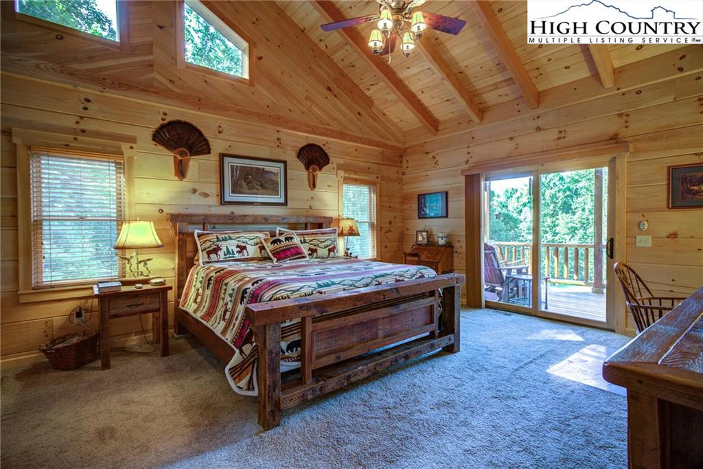 Image number 12 for the current listing
