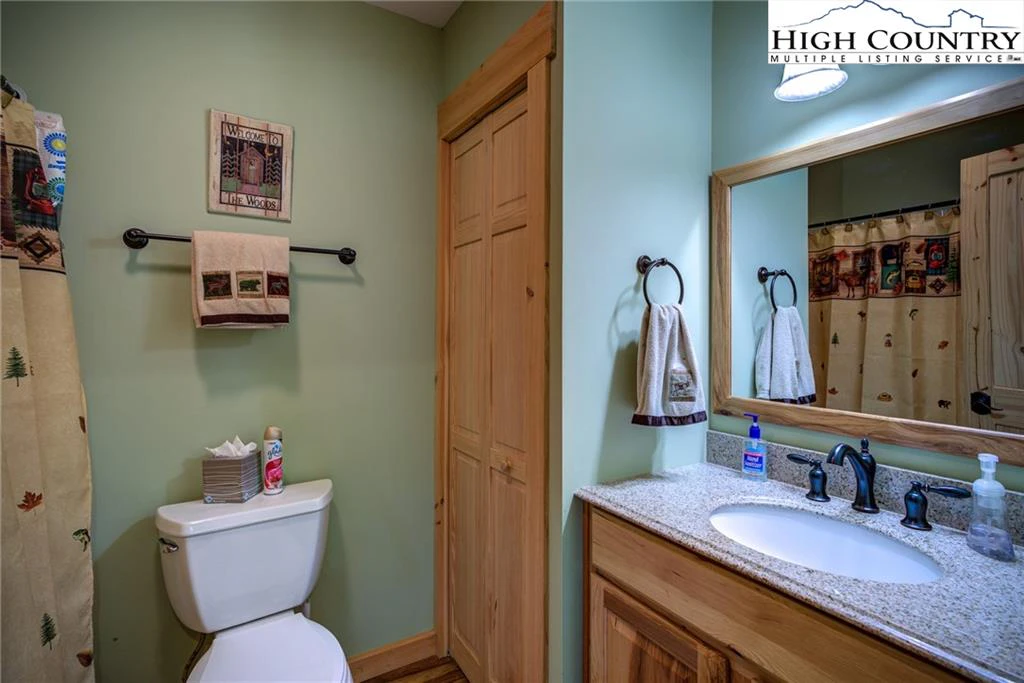 Image number 6 for the current listing