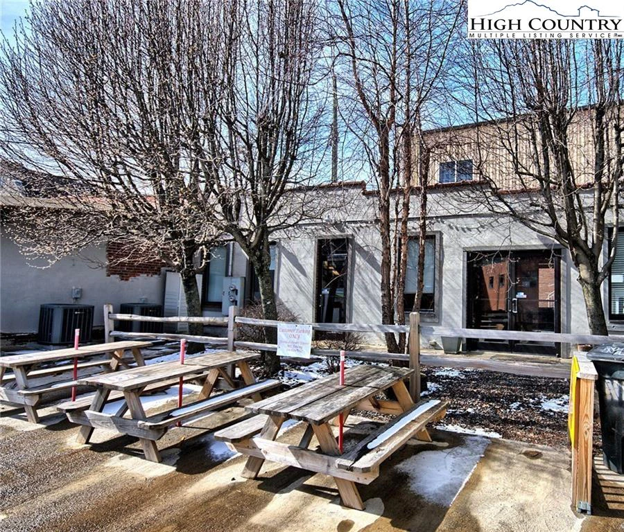Image number 6 for the current listing